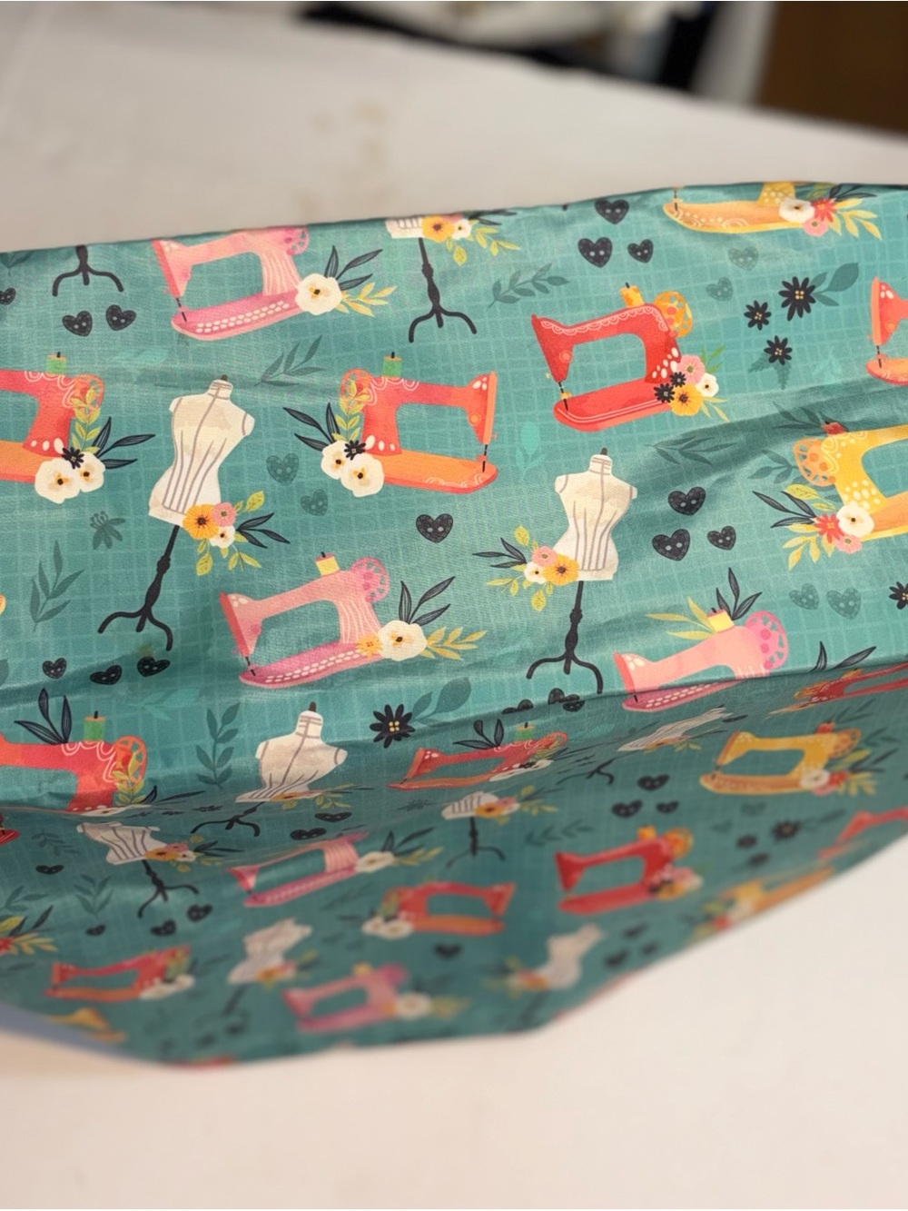Sewing Machine Cover - Picture 4 of 8